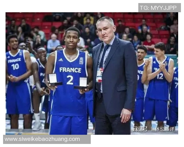 民间足球星探如何发掘潜力球员揭秘与背后的职业挑战